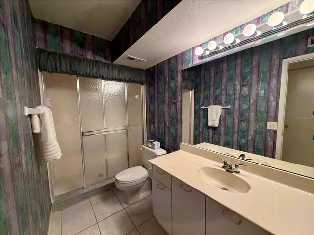 5701 BAHIA DEL MAR CIRCLE 407, St Petersburg, FL 33715