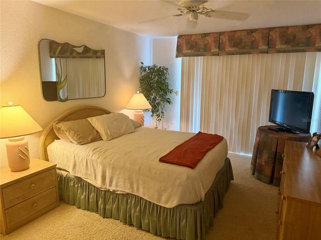 5701 BAHIA DEL MAR CIRCLE 407, St Petersburg, FL 33715
