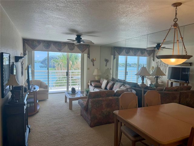 5701 BAHIA DEL MAR CIRCLE 407, St Petersburg, FL 33715