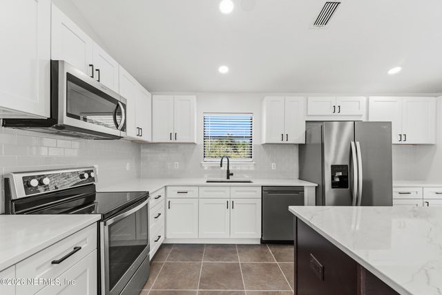 3095 GOOSE CREEK Lane, Green Cove Springs, FL 32043