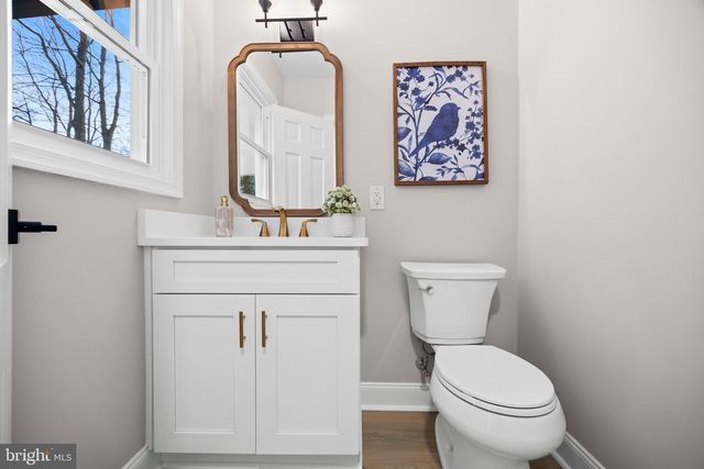 1004 SWALLOW DR, Cherry Hill, NJ 08003