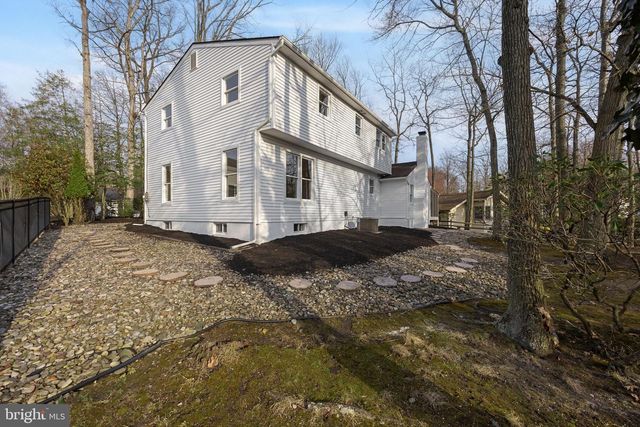 1004 SWALLOW DR, Cherry Hill, NJ 08003