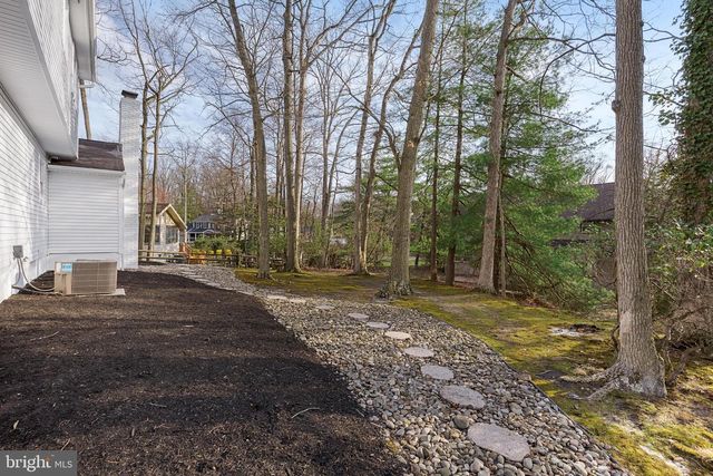 1004 SWALLOW DR, Cherry Hill, NJ 08003