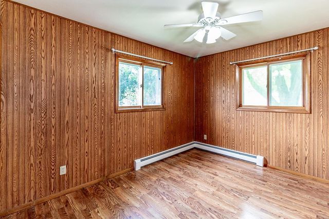 1205 NEENAH STREET, New London, WI 54961