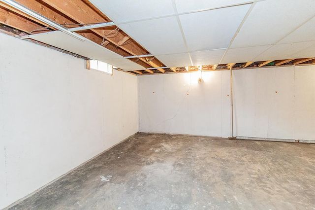 1205 NEENAH STREET, New London, WI 54961