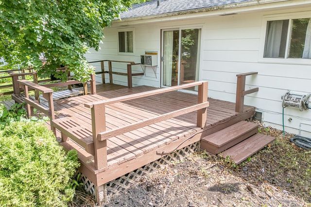 1205 NEENAH STREET, New London, WI 54961