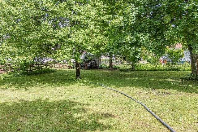 1205 NEENAH STREET, New London, WI 54961