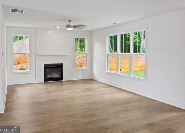 2432 Whites Ridge, Decatur, GA 30034