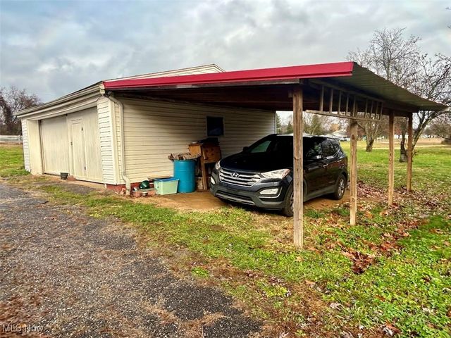 120 Carson Lane, Little Hocking, OH 45742