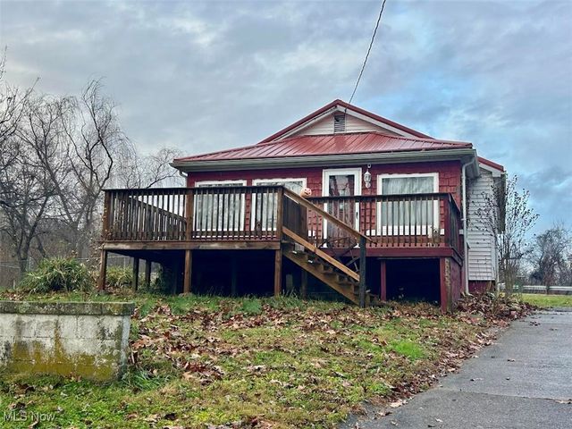 120 Carson Lane, Little Hocking, OH 45742