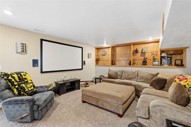 3116 Hart Avenue, Des Moines, IA 50320