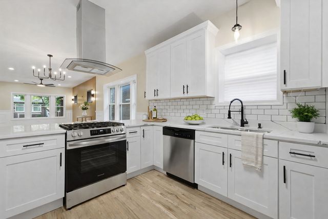 8044 S MAY Street, Chicago, IL 60620