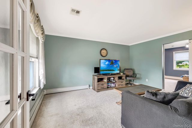 16 Jared Court, Slate Hill, NY 10973