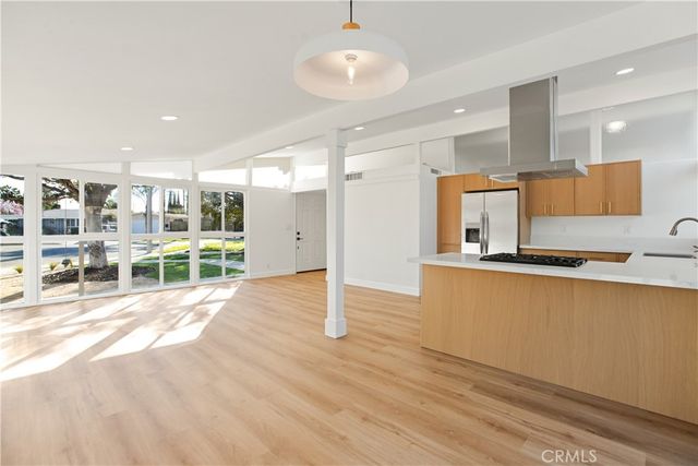 108 S Level, Anaheim, CA 92804