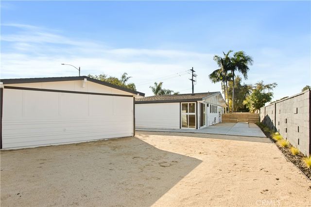 108 S Level, Anaheim, CA 92804