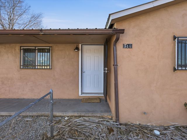 514 Roman Drive E, Espanola, NM 87532