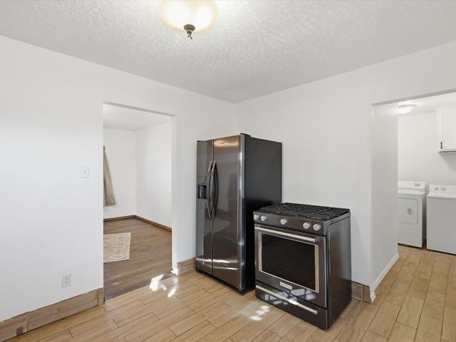 514 Roman Drive E, Espanola, NM 87532