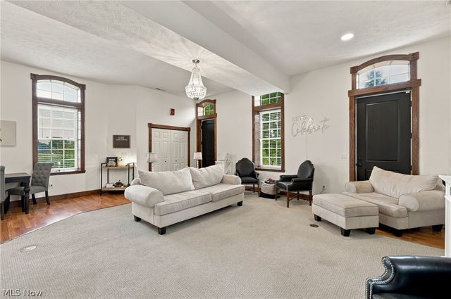42764 Russia Road, Elyria, OH 44035