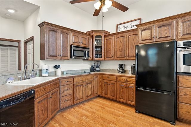 42764 Russia Road, Elyria, OH 44035