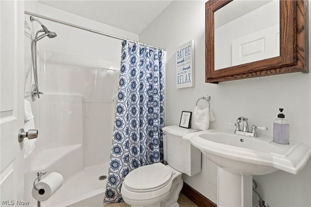 42764 Russia Road, Elyria, OH 44035