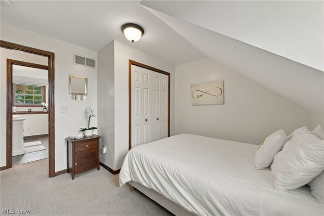 42764 Russia Road, Elyria, OH 44035