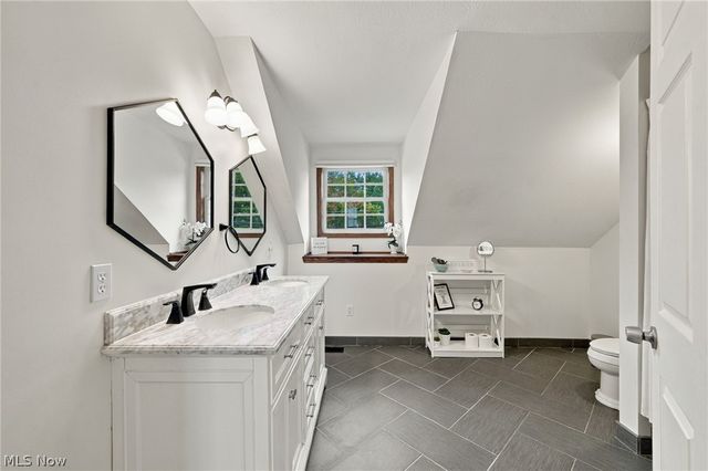 42764 Russia Road, Elyria, OH 44035
