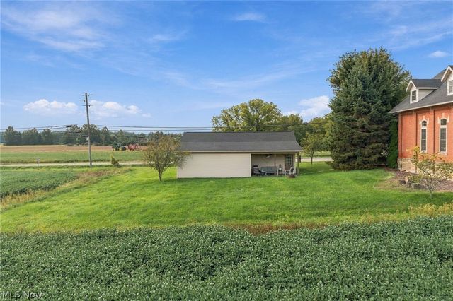 42764 Russia Road, Elyria, OH 44035