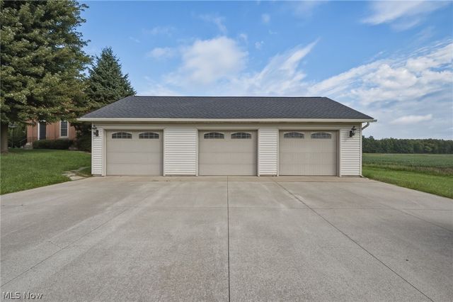 42764 Russia Road, Elyria, OH 44035