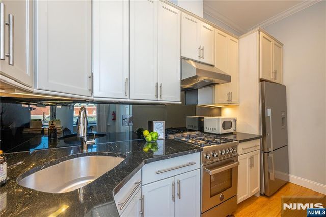 295 Bloomfield Avenue C0007, Montclair, NJ 07042