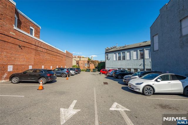 295 Bloomfield Avenue C0007, Montclair, NJ 07042