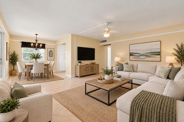 192 Monaco D, Delray Beach, FL 33446
