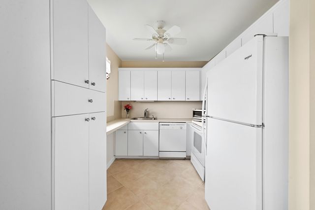 192 Monaco D, Delray Beach, FL 33446