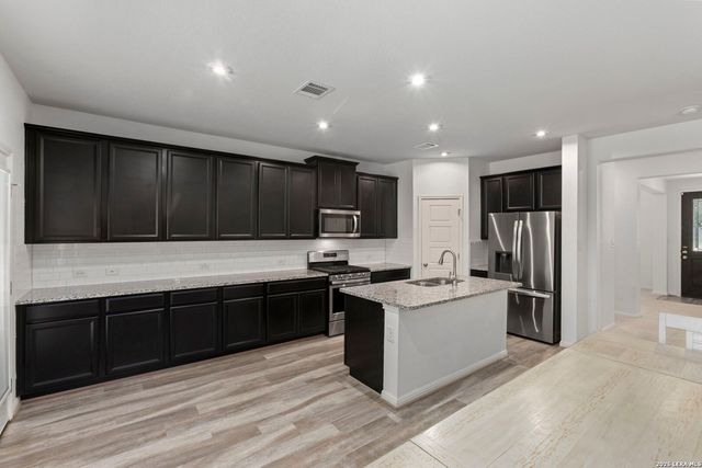11603 TROUBADOUR TRL, San Antonio, TX 78245