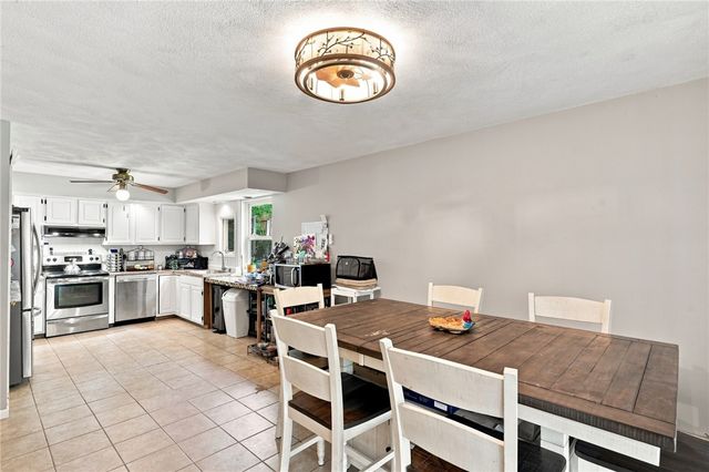 9 Eastgate Drive, Coventry, RI 02816