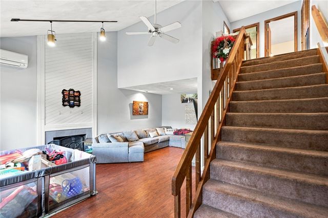 9 Eastgate Drive, Coventry, RI 02816