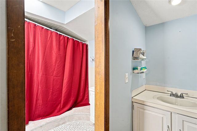 9 Eastgate Drive, Coventry, RI 02816