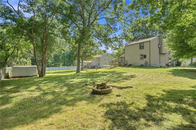 9 Eastgate Drive, Coventry, RI 02816