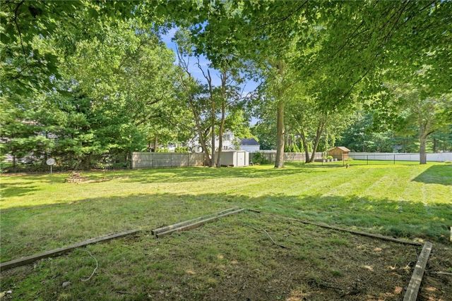 9 Eastgate Drive, Coventry, RI 02816