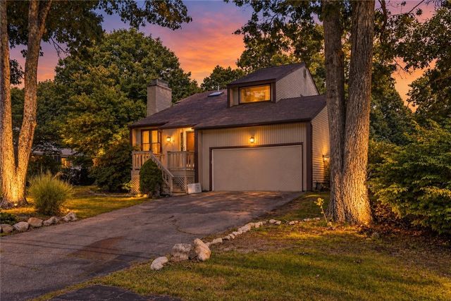 9 Eastgate Drive, Coventry, RI 02816