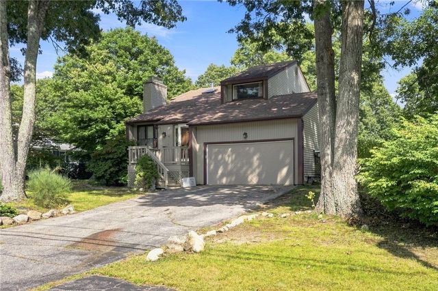 9 Eastgate Drive, Coventry, RI 02816