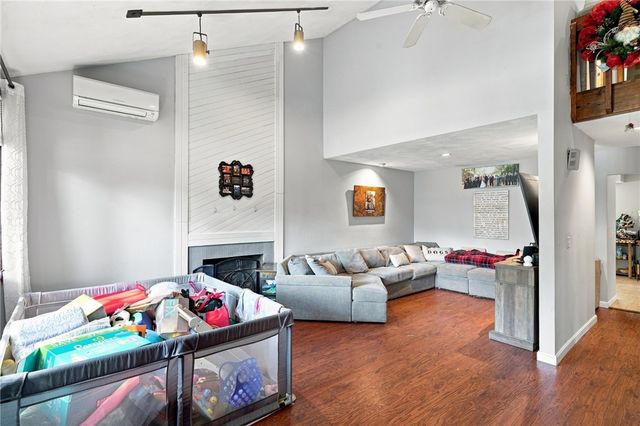 9 Eastgate Drive, Coventry, RI 02816