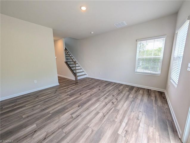 3156 Fall Hills Drive, Winston-salem, NC 27103