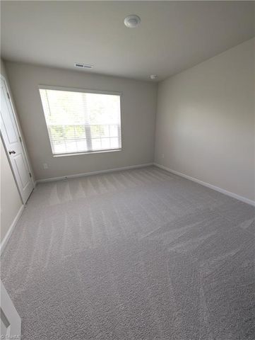 3156 Fall Hills Drive, Winston-salem, NC 27103