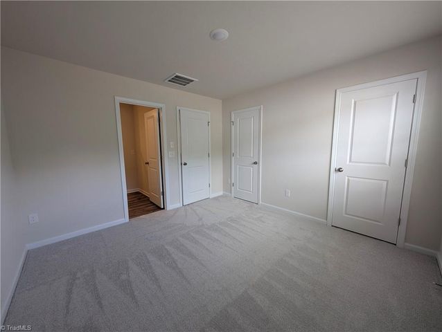 3156 Fall Hills Drive, Winston-salem, NC 27103