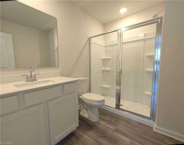 3156 Fall Hills Drive, Winston-salem, NC 27103