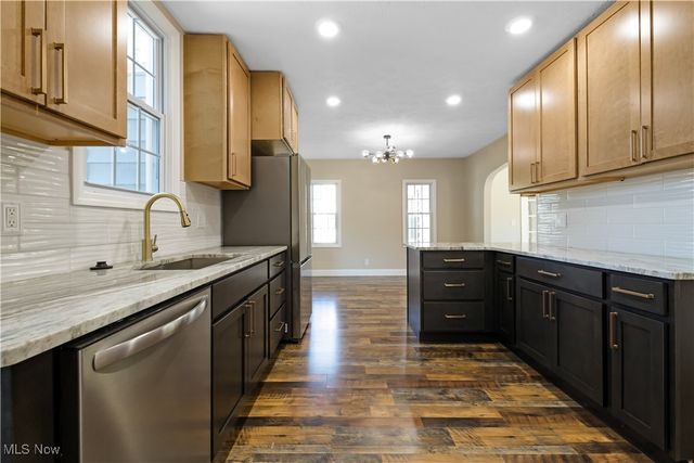 3716 Rolliston Road, Shaker Heights, OH 44120