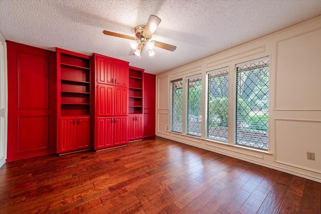 1115 Shady Oak Trail, Mansfield, TX 76063