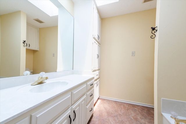 1115 Shady Oak Trail, Mansfield, TX 76063
