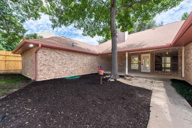 1115 Shady Oak Trail, Mansfield, TX 76063
