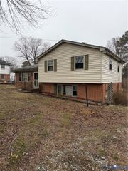 16109 Meridian Ave, Chester, VA 23831